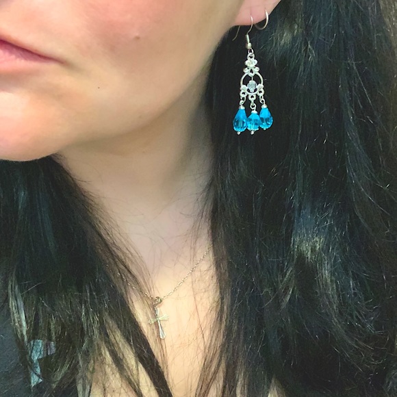 NEW, Silver 3*Tear Turquoise Crystals Drop Dangle Earrings Classic Fish Hooks - Picture 2 of 14